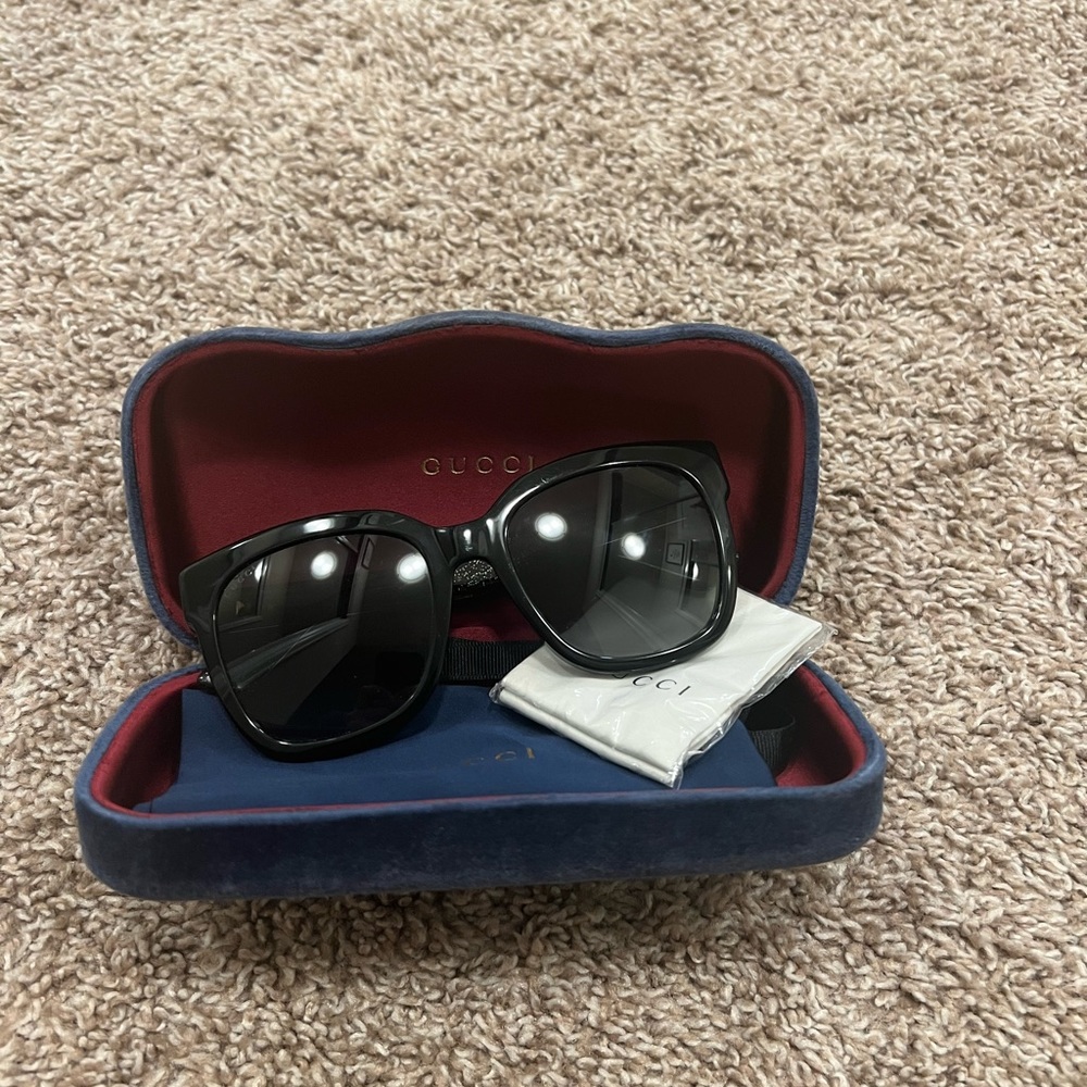 New Gucci sunglasses